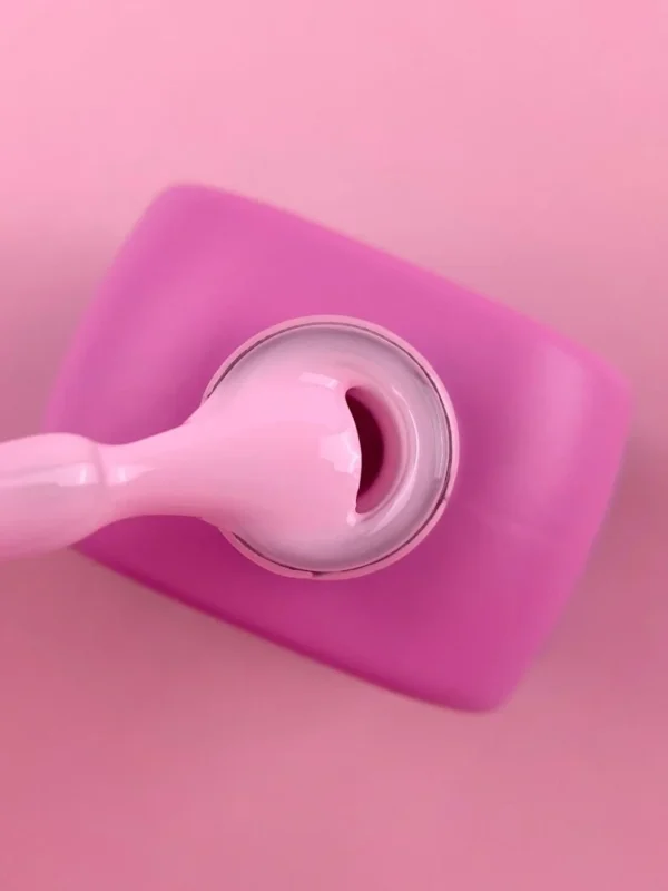 Lunamoon Cover Base No33 (13ml) - Image 2