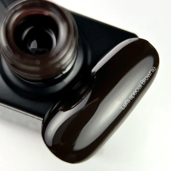 NAILSOFTHEDAY Gel polish Brownie  - 039 , 10 ml - Obrázek 2