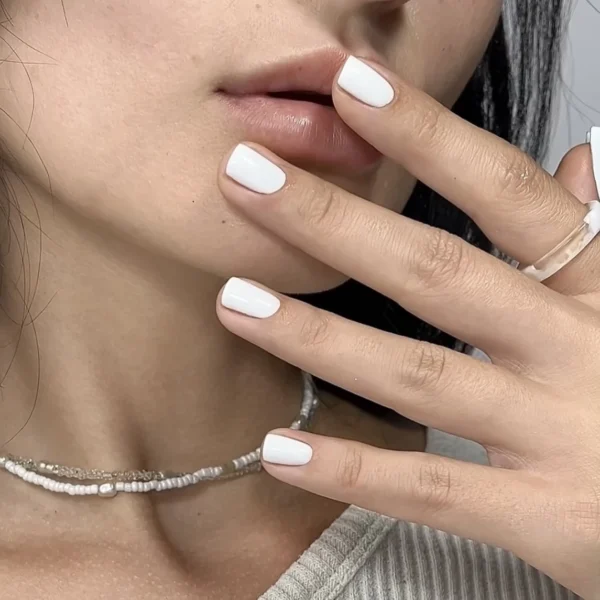 NAILSOFTHEDAY Gel polish White-001, 10 ml - Obrázek 3