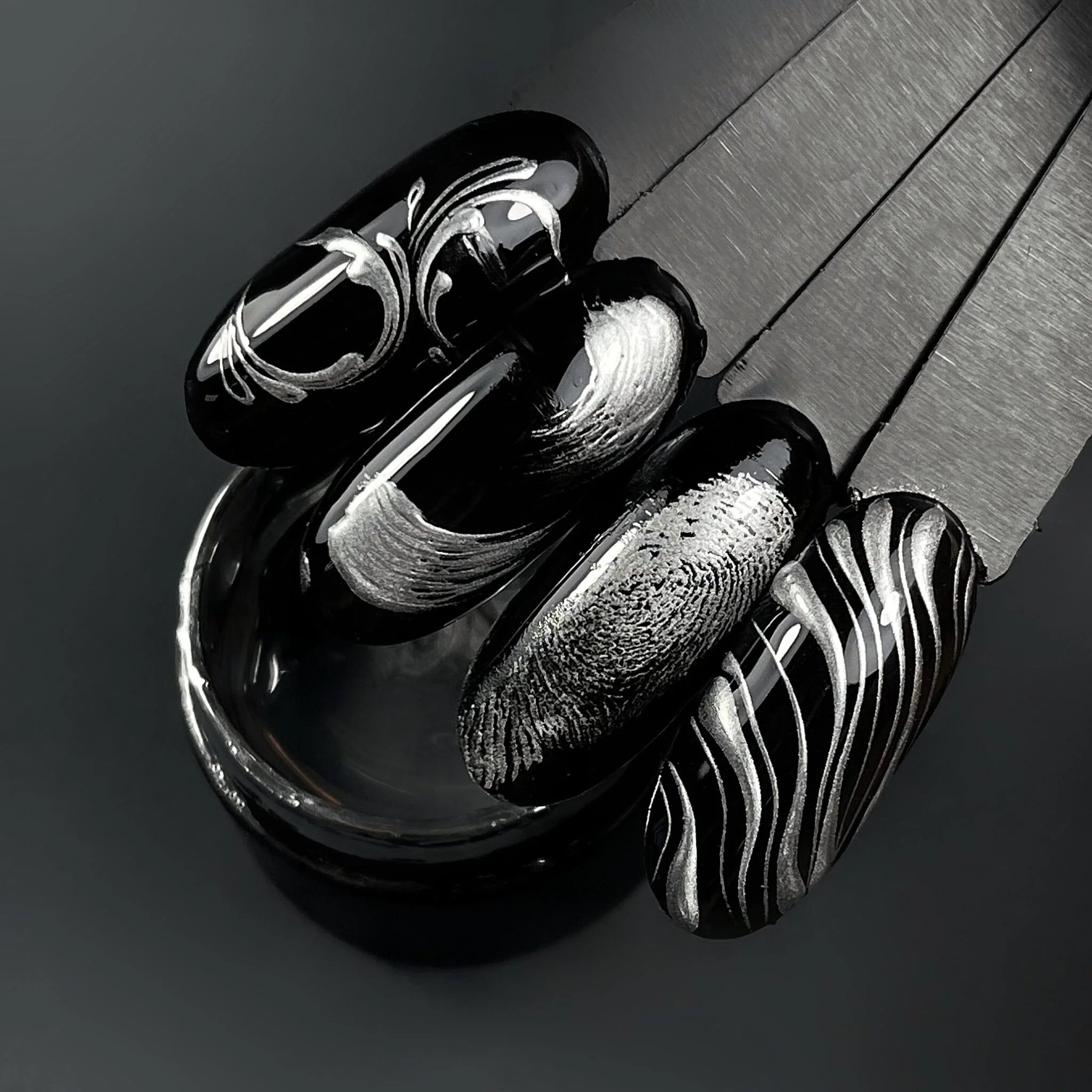 NAILSOFTHEDAY Premium Gel metallic paint, 5 ml obrázek 4 NAILSOFTHEDAY Premium Gel metallic paint, 5 ml - Obrázek 4