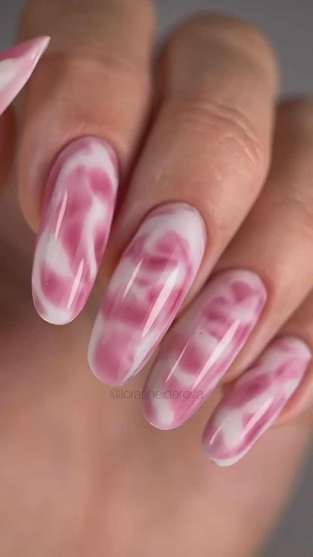 Pro vytvořenou hloubku a objem použijte želé gely, s tímto želé gel udělal dobrou práci ð

Materiály od @dnka_ua 
JELLY GEL CLEAR #0001
JELLY GEL WHITE #0007
TEKUTÉ AKRYGEL ŽELÉ BŘICHO #0032
TOP NO WIPE

Objednávky:
Přijímáme přes Direct (odkaz v profilu) nebo na webu www.nailsmaterial.cz ð

Doprava po ČR od 3500 Kč - zdarma

Veškeré produkty si můžete také zakoupit v našem kamenném obchodě v Praze, Krasová 568/34ðð»

S láskou a péčí vaši, STELLA’S ð¤

#nails #stellas
#base #nehtycz 
#manikúra #nehty #manikúraČesko
#akce #sleva #dnkacz #manikura