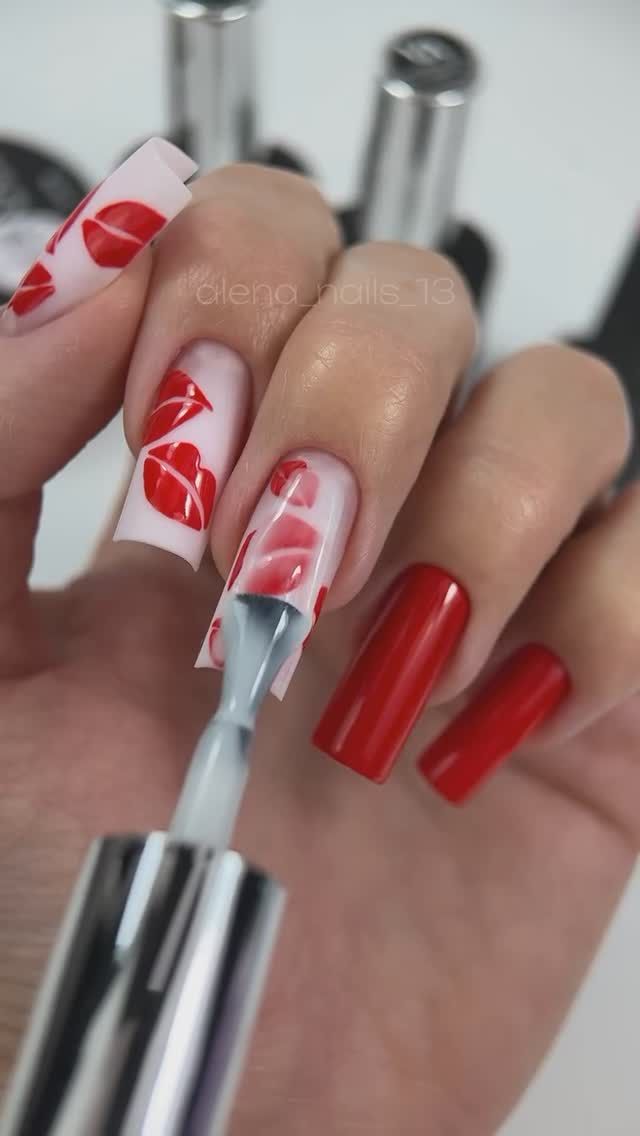 Kiss me ð Uložte nápad do 14.02 ♥️

Na materiálech @valeri_va_nails se pracuje 
- gumový základ, tekutý gel 03, gel lak 142, vrchní mléko, vrch bez otírání bez UF

Objednávky:
Přijímáme přes Direct (odkaz v profilu) nebo na webu www.nailsmaterial.cz ð

Doprava po ČR od 3500 Kč - zdarma

Veškeré produkty si můžete také zakoupit v našem kamenném obchodě v Praze, Krasová 568/34ðð»

S láskou a péčí vaši, STELLA’S ð¤

#nails #stellas
#base #nehtycz 
#manikúra #nehty #manikúraČesko
#akce #sleva #dnkacz #manikura